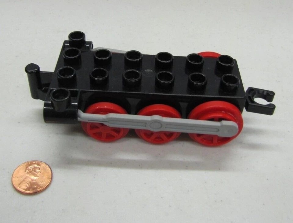 Lego Duplo BLACK TRAIN CAR BASE CHASSIS FLAT BED RAILWAY Red Wheels Sliding Hook - Image 1 of 3