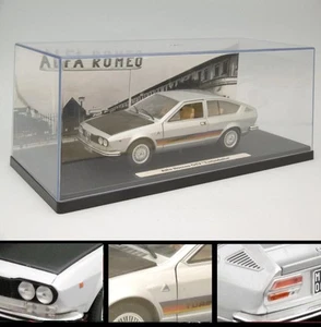 Alfa Romeo Alfetta GTV Turbodelta 1:24 + Show Case - Foto 1 di 1