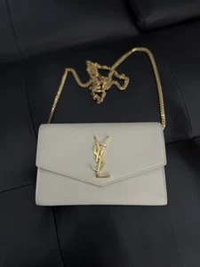 Bolso Bandolera Cartera Saint Laurent Uptown Cadena Cuero Blanco Auténtico $1500 - Imagen 1 de 22