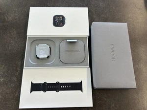 Apple Watch Ultra 2 49mm Black Ti - Black Ocean Band - Open Box - Photo 1 sur 8