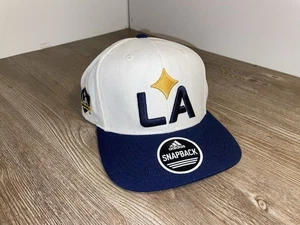 Gorra Los Angeles LA Galaxy para hombre azul amarillo blanco Adidas MLS gorra trasera a presión - Imagen 1 de 7