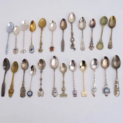 Surtido de 24 cucharas de recuerdo plateadas Hakone Rolex Apostle Sanibel Foto 1 de 4