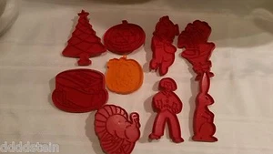 9 cortadores de galletas vintage - 8 tupperware de plástico rojo duro - 1 sello - vacaciones - Imagen 1 de 2