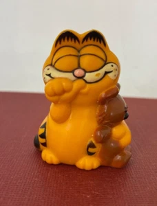 Vintage Dakin 1981 ☆ GARFIELD ☆ Sucking Thumb with Pookie - PVC Figure #2 - Picture 1 of 6