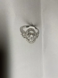 0,50 kt 18 K Weißgold Brillantschliff Diamant Halo Verlobungsring mit Gutachten - Bild 1 von 15