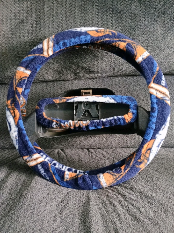 DENVER BRONCOS PENNANT FLEECE STEERING WHEEL & REAR VIEW MIRROR COVER SET - Image 1 of 1