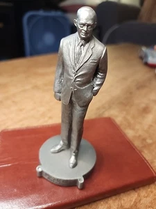 Dwight Eisenhower - Peltre sólido Calhoun # 619 Walt Disney Productions. Raro. - Imagen 1 de 4