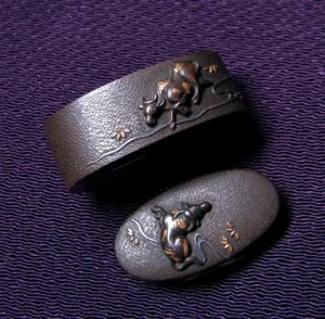 Antiker Shakudo Fuchi Kashira Goto Schule Wasserbüffel Design mit Box von JP - Bild 1 von 9