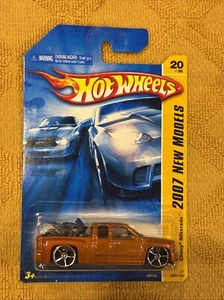 Hot Wheels 2007 Models CHEVY SILVERADO ORANGE - Picture 1 of 1