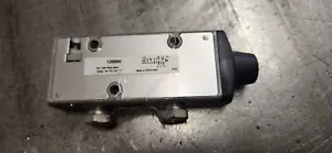 Graco 120900 Elettrovalvola a 3 vie. MACCHINA NUOVA TOLTA INUTILIZZATA - Foto 1 di 5