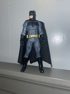 DC Multiverse Batman V Superman Dawn Justice Batman Affleck) With Accessories