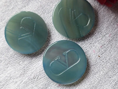 Superb Blue Veined Mother Of Pearl Antique Trio Buttons^Foot 2 Cm D10O - Image 1 of 4