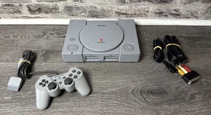 Sony PlayStation 1 Konsole SCPH-9002 + Original DualShock Controller - Bild 1 von 4