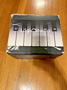 Apple Logic Pro Studio 8 Retail version complete with key - Picture 1 of 2
