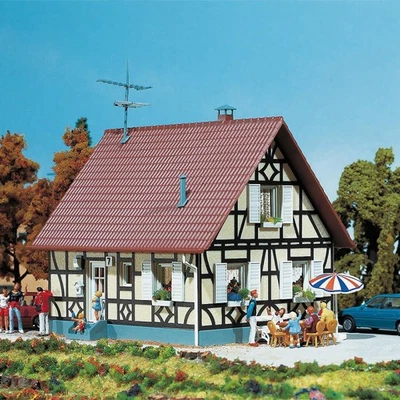 Maison individuelle à colombages - FALLER 130221 - HO 1/87 - Photo 1/4