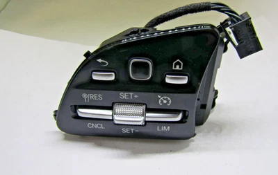 A0999055606 MERCEDES BENZ STEERING WHEEL CRUISE CONTROL SWITCH W NAVIGATION PAD - Image 1 of 4