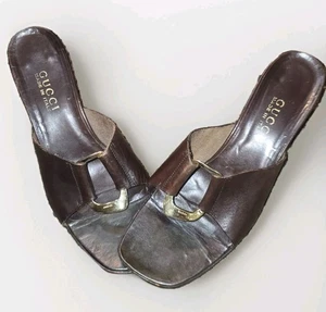 Vintage Gucci braune Leder-Pantoletten mit Absatz Größe 9,5 B hergestellt in Italien Horsebit Schlappen Sandalen - Bild 1 von 9