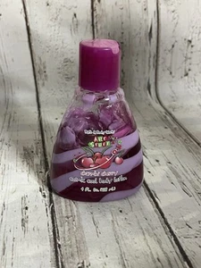 Bath & Body Works Art Stuff Charmin’ Cherry Cosmic Cool Body Lotion Y2K LEGGI - Foto 1 di 2