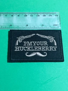 parche im your huckleberry gancho y pestillo con ambas piezas nuevo - Imagen 1 de 3