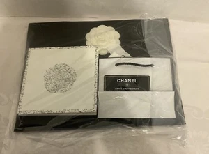 Chanel Gift Bag Set of 3 - New And Sealed In Package - Picture 1 of 8