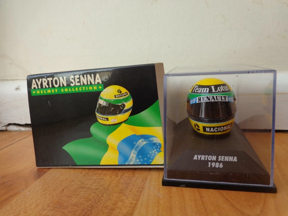 MINICHAMPS 1/8 CLASSIC LOTUS RENAULT 1986 AYRTON SENNA F1 FORMULA 1 HELMET - Image 1 of 2