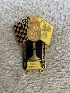 Coventry League Champions Cup Emaille Pin Anstecker. Neuwertig. - Bild 1 von 1