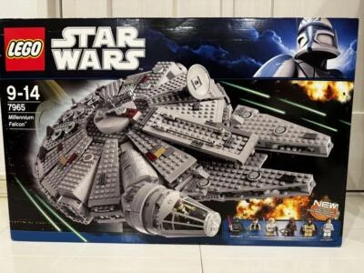 LEGO Star Wars Millennium Falcon 7965 In 2011 New - Image 1 of 4
