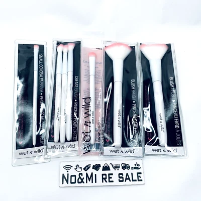 wet n wild Eyeshadow Brush Small Concealer Foundation Brush -Makeup Assorted kit - Image 1 of 4