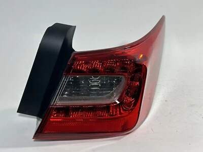 *Nice* 2015-2019 Subaru Outback LED Outer Tail Light Lamp Right Passenger OEM Foto 1 de 4