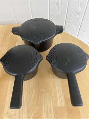 Pampered Chef SET 3 ~Micro Cooker 1 & 2 Qt Microwave Steamer & Lid Retired Style - Image 1 of 4