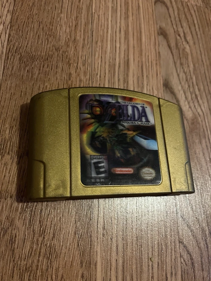 The Legend Of Zelda Majora’s Mask Holographic Gold Collector’s Edition N64 - Image 1 of 1