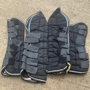Black Full Size Travel Boots with Waffle Lining White Trim - Picture 1 of 4