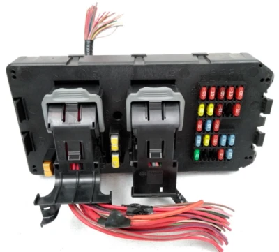 56049915AA Jeep 2006-2008 Commander carrocería módulo de control interior caja de fusibles F94 Foto 1 de 4