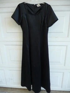 Women's Black Choir performance Dress size 4 Stage Accents round neck short slv - Picture 1 of 5