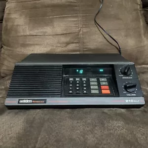 Uniden Bearcat 210XLT - Sistema di scansione radio 40 canali NO antenna o manuale - Foto 1 di 4
