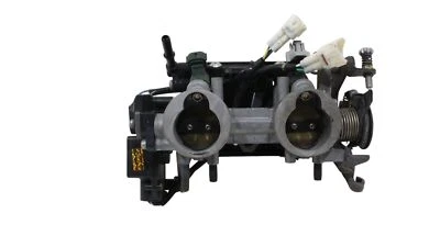 CORPO FARFALLATO KAWASAKI ER 6N 2005 2008 FARFALLA INIEZIONE Foto 1 de 4