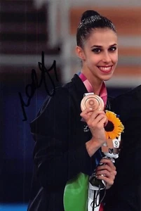 CENTOFANTI Martina - ITA - Olympia 2024 -Rhythmische - BRONZE - 3.OS 24 - Picture 1 of 1