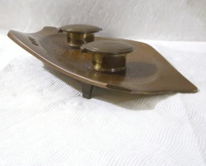 Antique AUSTRIA GESCHUTZT Hammered BRONZE DESK INKWELL TRAY Arts Crafts 12" x 7" - Picture 1 of 11
