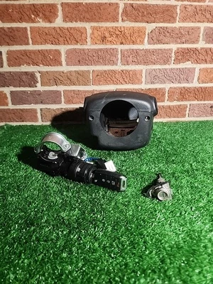 2014 - 2018 Kia Forte Ignition Switch Lock Cylinder Tumbler W/ Key & Shroud OEM - Image 1 of 4