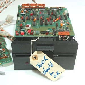 Unidad de disquete vintage HP 5,25" Tandon TM100-2A estilo HP 2048A03642 PCB *SIN PROBAR* - Imagen 1 de 11