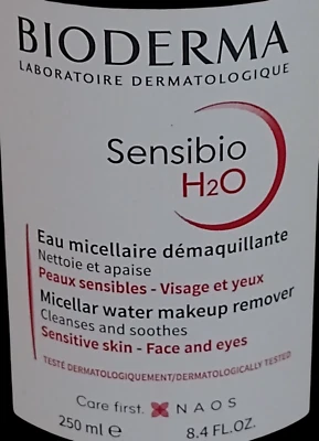 Bioderma Sensibio H2O МИЦЕЛЛЯРНОЕ ВОДНОЕ СРЕДСТВО ДЛЯ СНЯТИЯ МАКИЯЖА для чувствительной кожи 8,4 жидких унц - Изображение 1 из 4