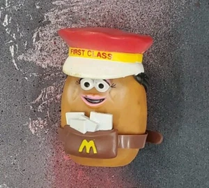 Vintage 1988 First Class  Nugget Buddies McDonalds Happy Meal Toy Hat/Belt 1057 - Picture 1 of 2