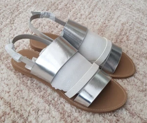 Carvela Binky 2 White Silver Flat Sandals. Size 38. BNIB! - Picture 1 of 7