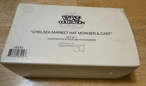 Department 56 Heritage Village "CHELSEA MARKET HAT MONGER & CART" Caja #58392 - Imagen 1 de 14