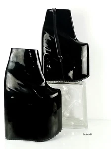 TAJNA CLUB Mega High Heels Wedge Booties, Kunstleder Lack schwarz - NEU - Gr. 42 - Bild 1 von 6