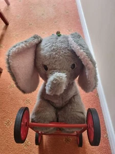 Vintage ride-on elephannt toy - Picture 1 of 4