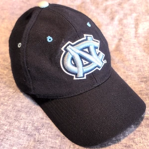 North Carolina Tar Heels 7-1/4 M Baseball Cap Black Zephyr Hat Original Lids NC - Picture 1 of 9