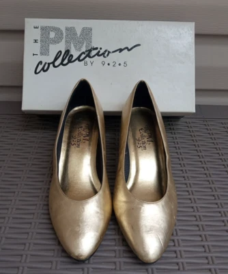 Vintage The PM Collection by 9*2*5 ,Heels Shoes Pumps, Gold Metallic, Sz 7-1/2 M - Image 1 of 4