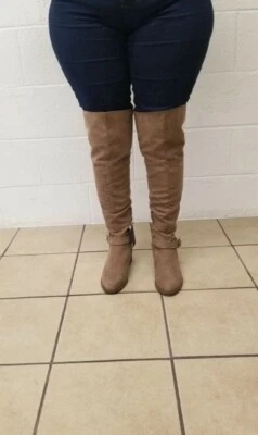 Женские замшевые сапоги до колена серо-коричневый размер 7,5 M теплая ткань внутри  - Изображение 1 из 4