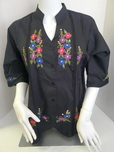 Mujer Guayabera Mexicana FLORAL Camisa Negra GRANDE Botón Bolsillo Frontal - Imagen 1 de 15